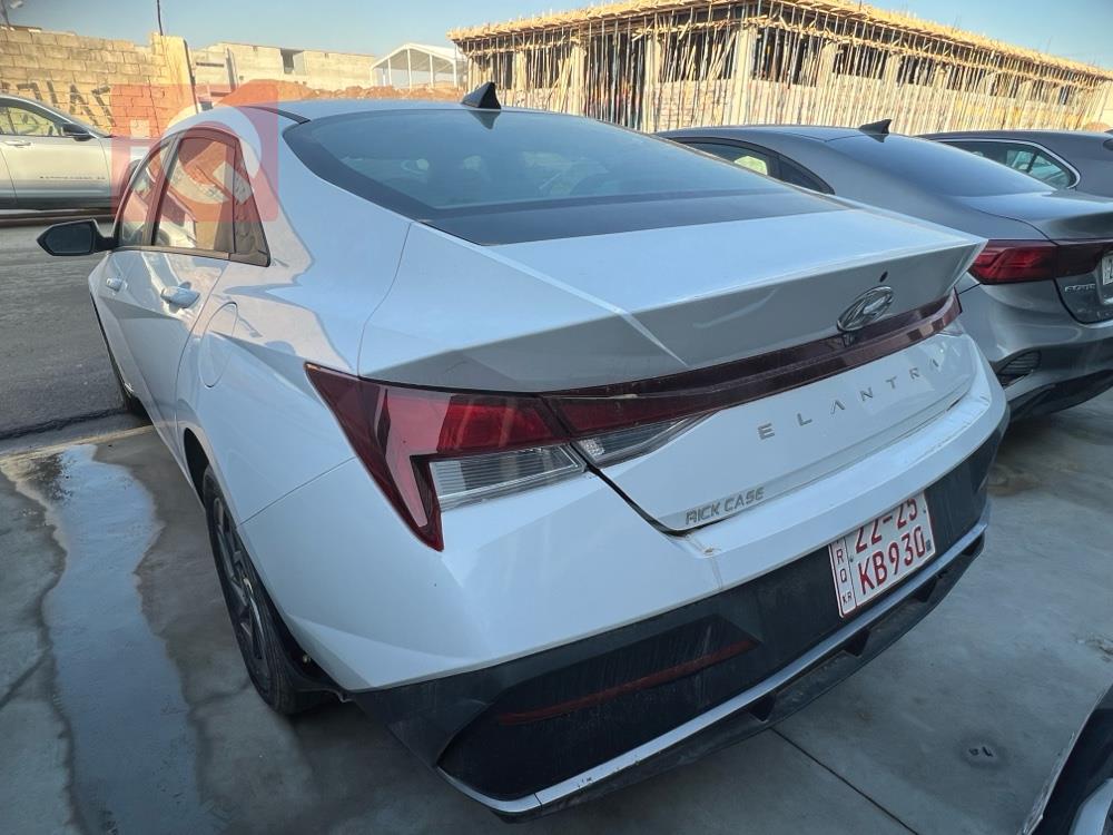 هيونداي النترا